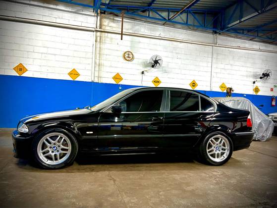 BMW 330i 3.0 MOTORSPORT SEDAN 24V GASOLINA 4P AUTOMÁTICO